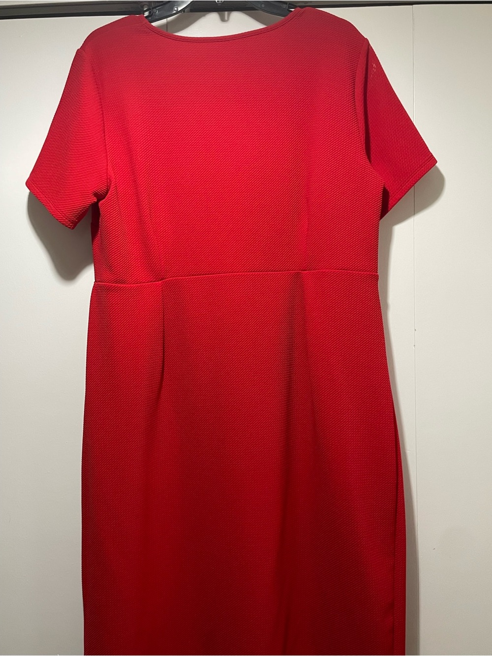 Motherhood Maternity Red Short-Sleeve Midi Dress